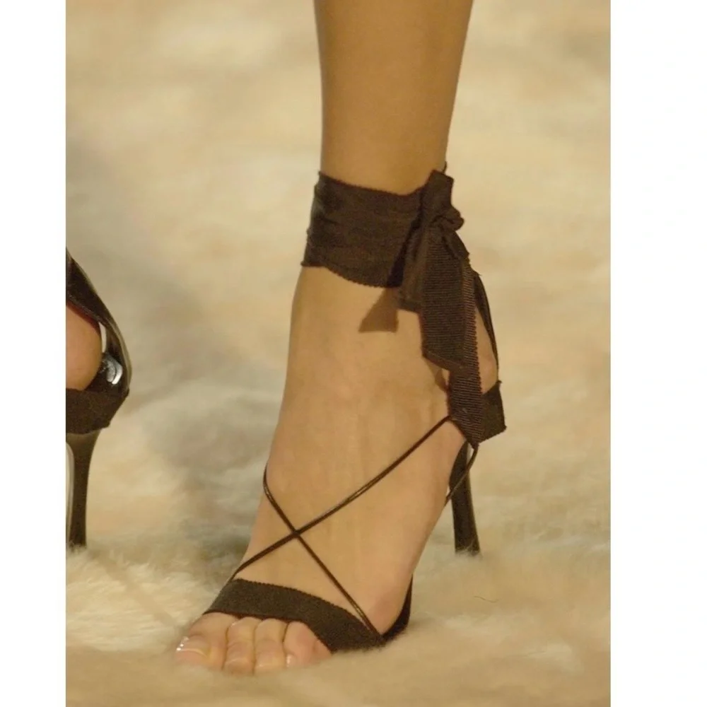 Gucci Tom Ford Era 2002 Fall/Winter Runway Lace Up Wrap Heel Sandals 9.5